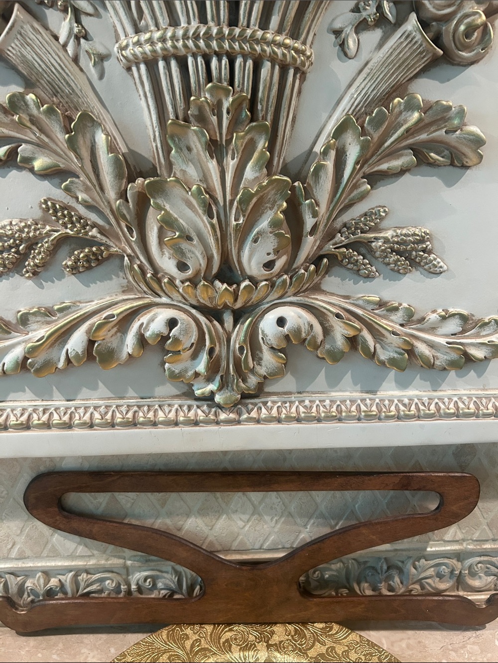 Vintage Wood 19” Clothing Hanger